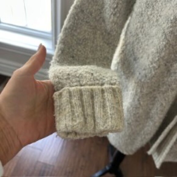 Line Cardigan - Picture 3 of 4